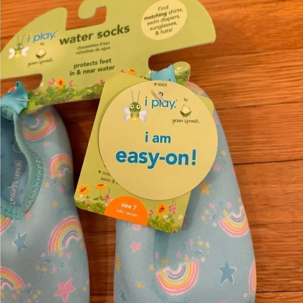 iPlay by Green sprouts water socks NWT size 7